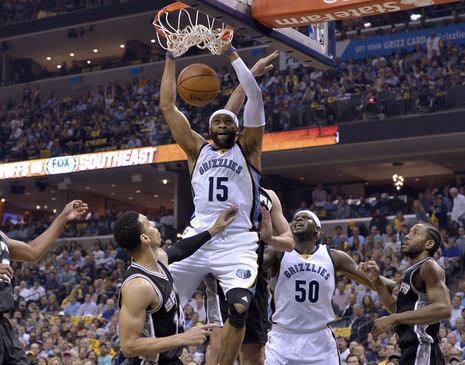 场激烈的足 场激烈的足