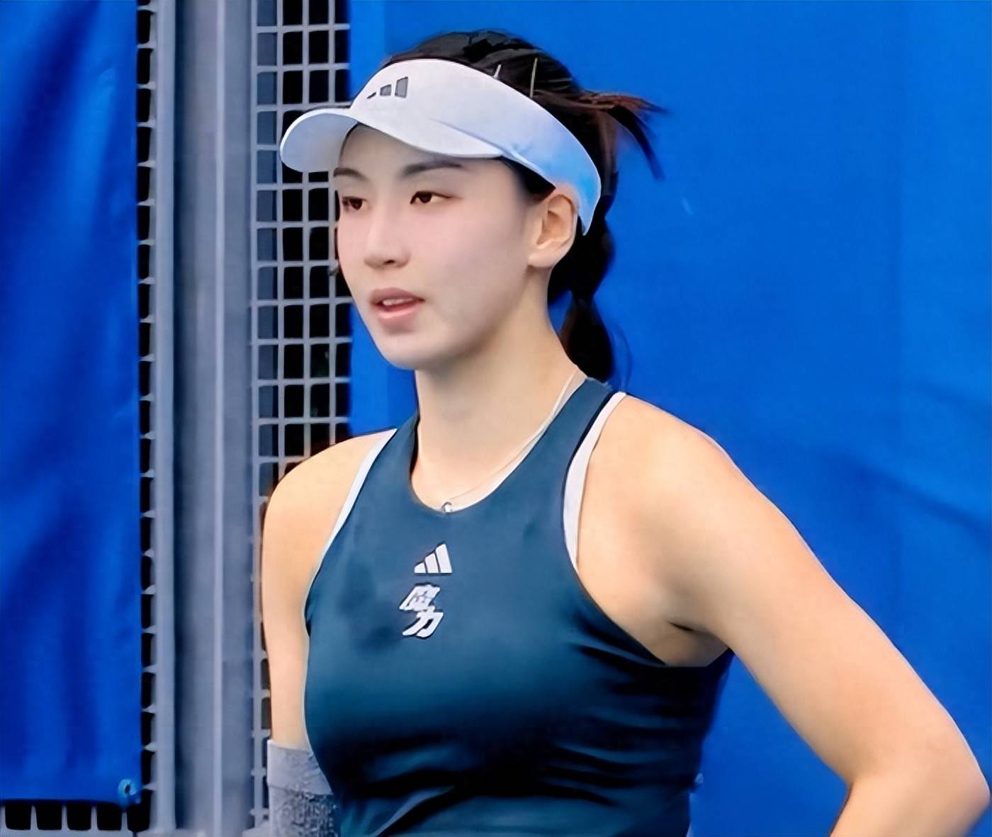 表现出色 表现出色